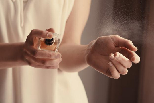 7 quy tắc vàng khi sử dụng nước hoa