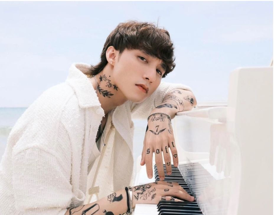 Sơn Tùng kiếm được bao nhiêu tiền từ kênh YouTube vừa đạt nút kim cương?