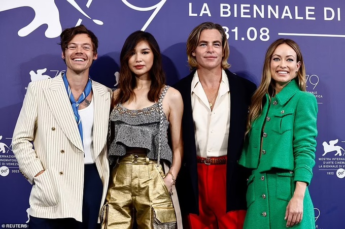 Người đẹp Olivia Wilde dự Liên hoan phim Venice cùng bồ kém 10 tuổi