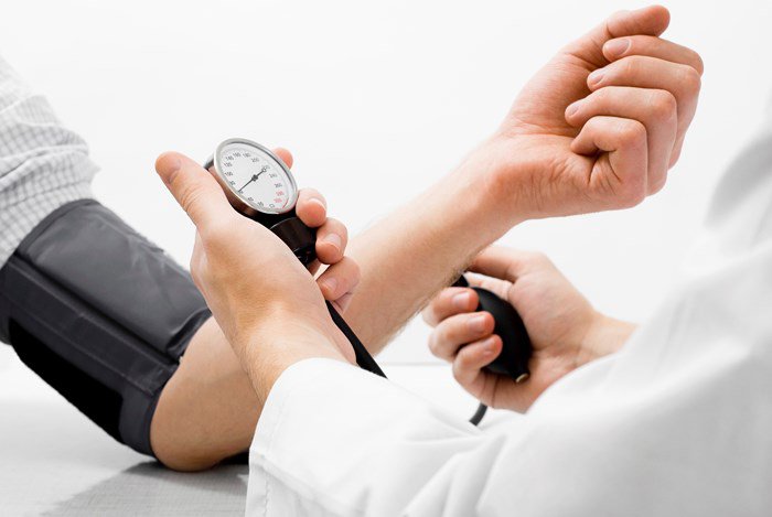 Cha mẹ mắc 5 bệnh này rất dễ di truyền cho con